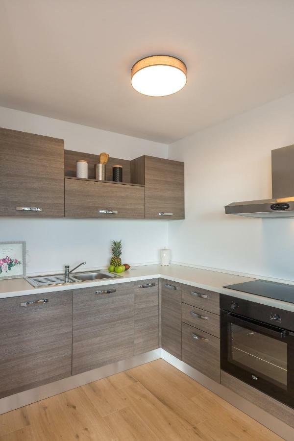 Apartmani Arapovic Baška Voda Екстериор снимка