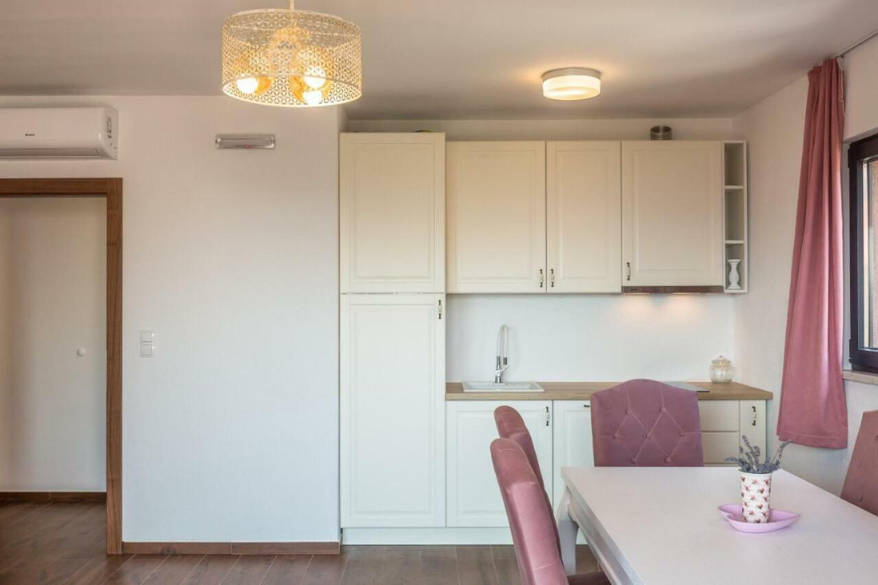 Apartmani Arapovic Baška Voda Екстериор снимка